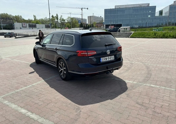 Volkswagen Passat cena 52900 przebieg: 266000, rok produkcji 2016 z Miechów małe 436